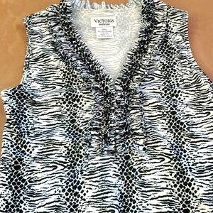 Victoria Essentials Sleeveless  Woman Blouse, Size S